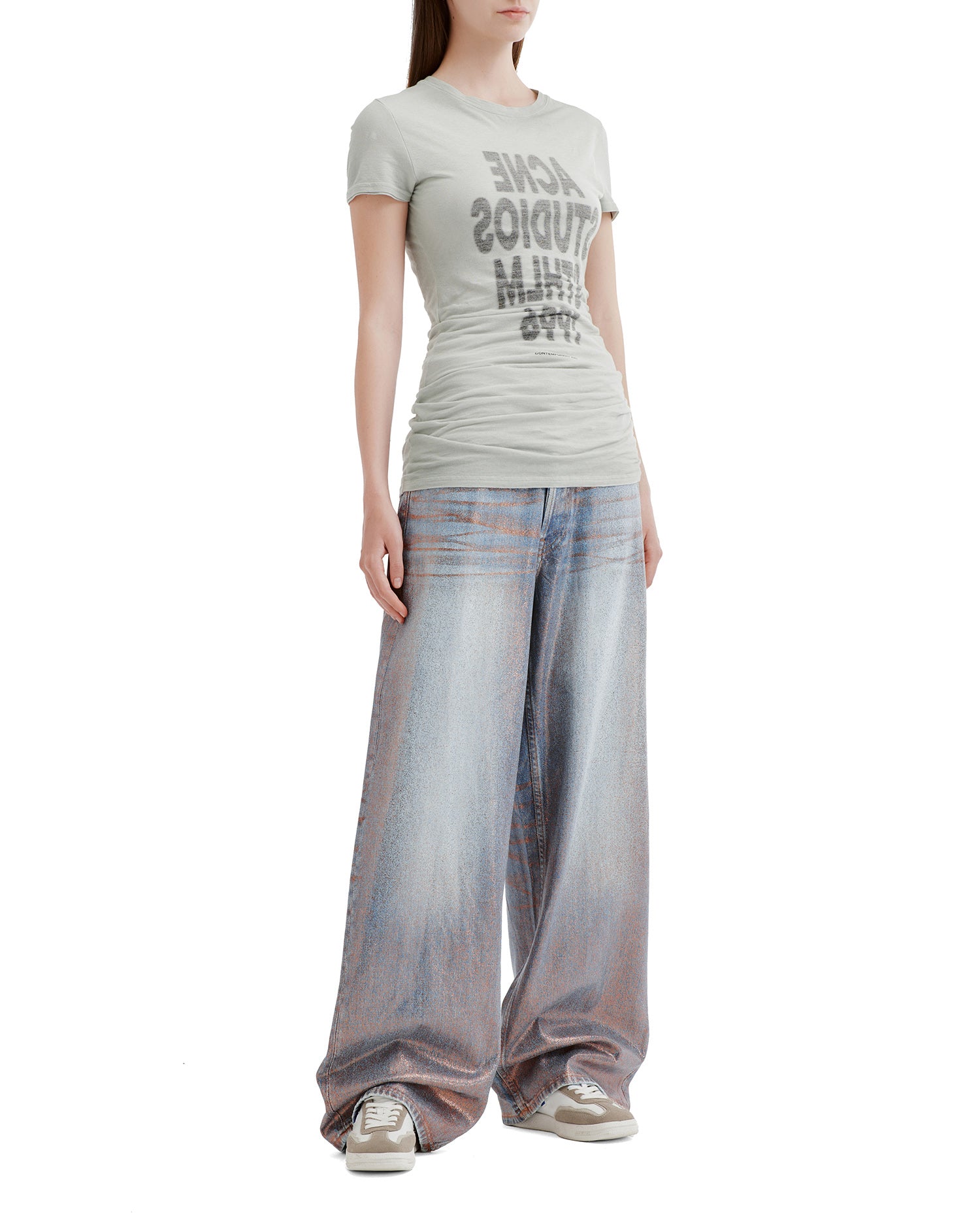 Wide-leg jeans