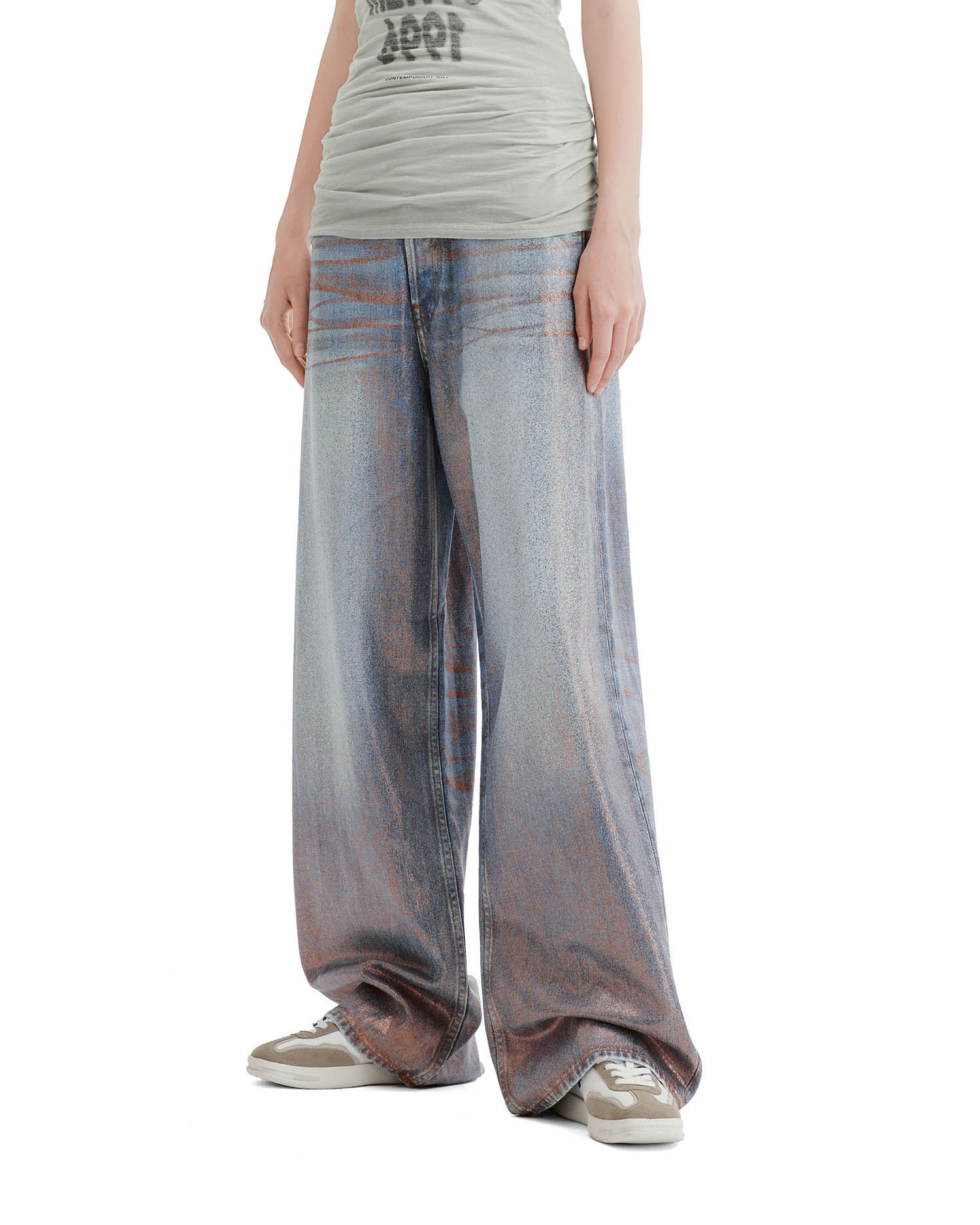 Wide-leg jeans