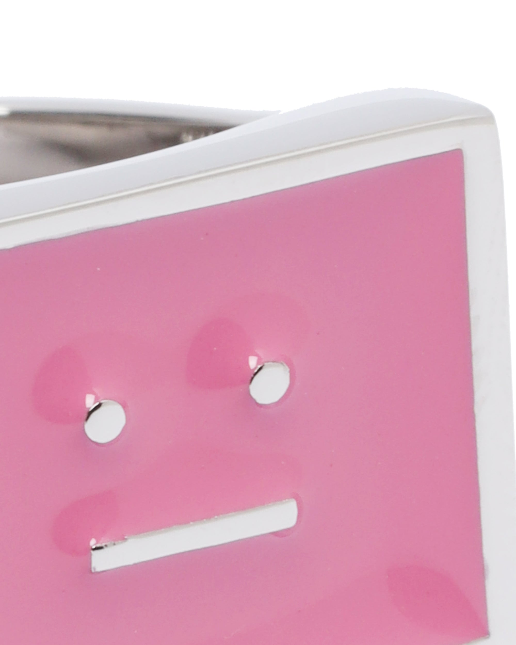 Face logo ring