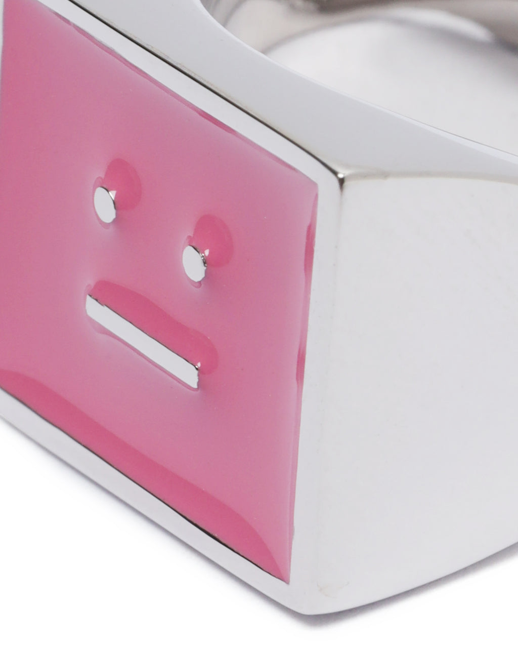 Face logo ring