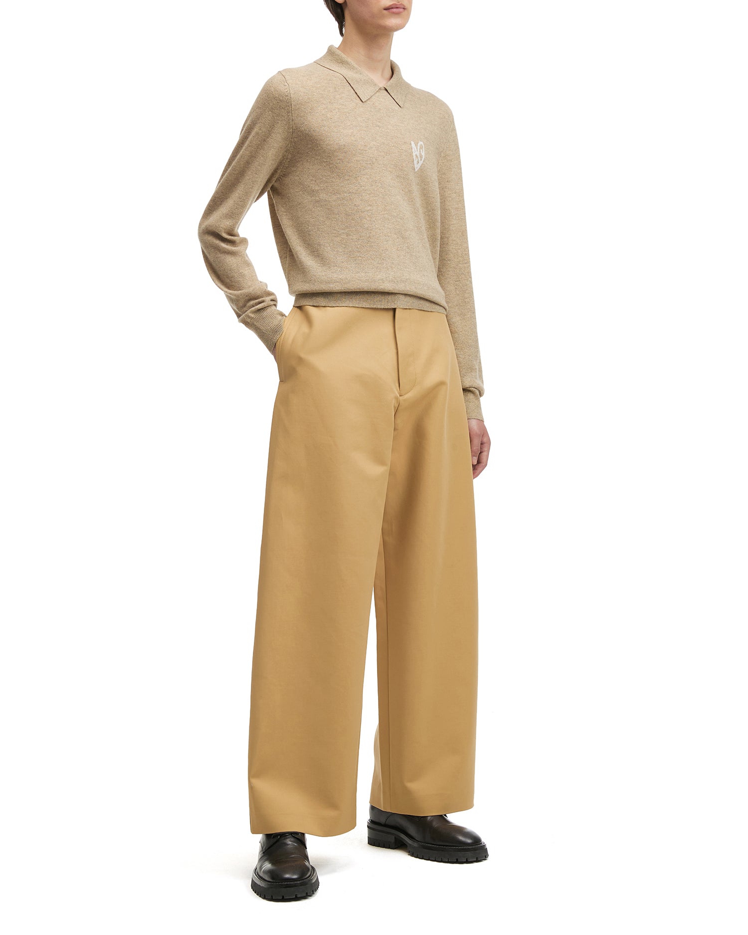 Wide-leg pants
