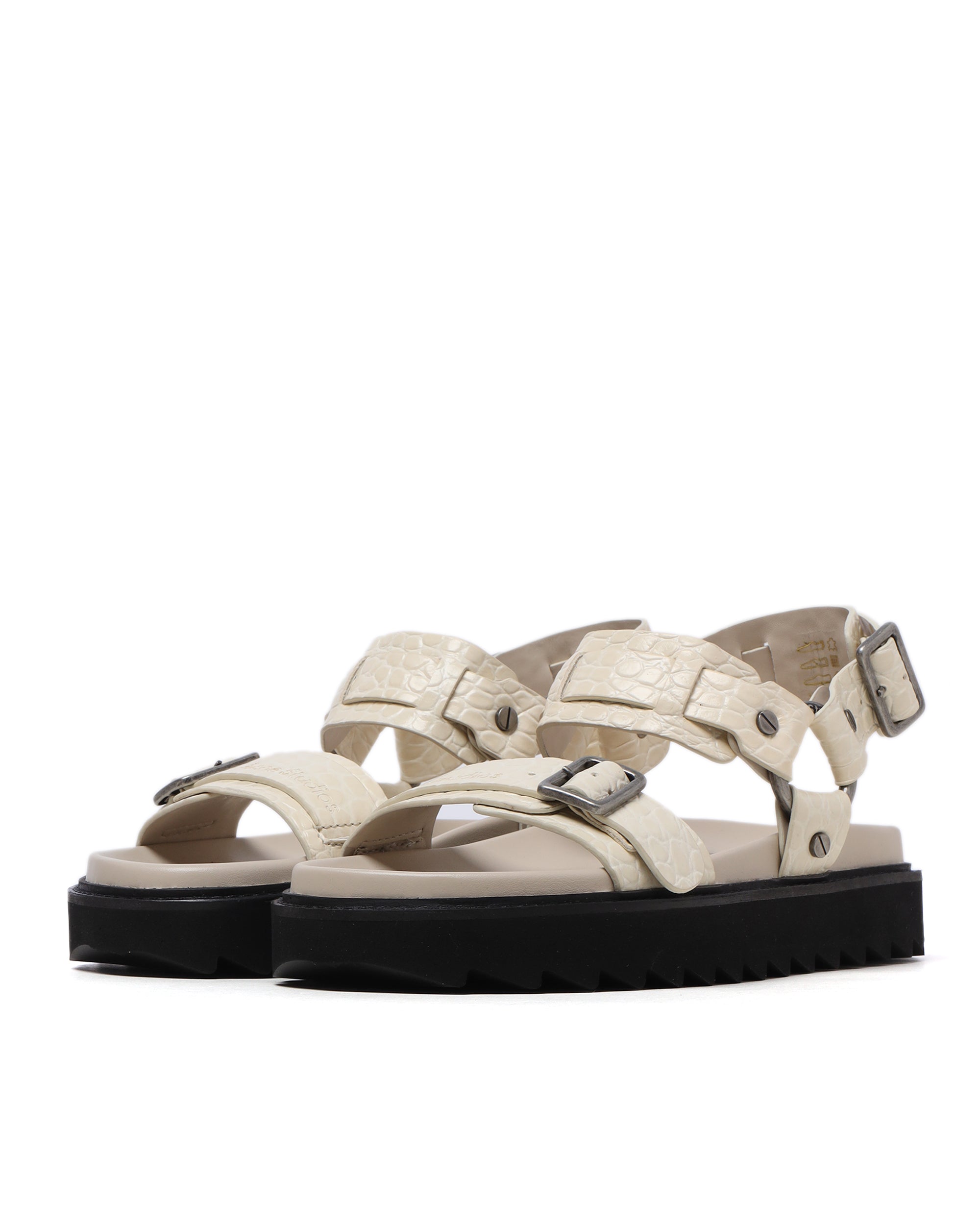 Leather buckle sandals