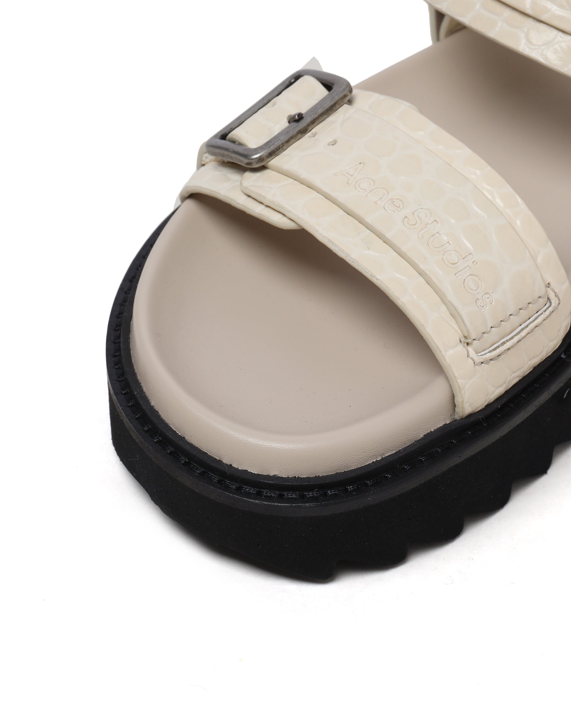 Leather buckle sandals