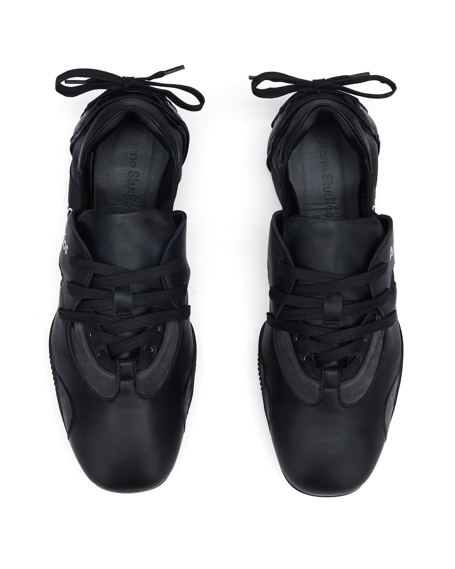 Leather lace-up shoes