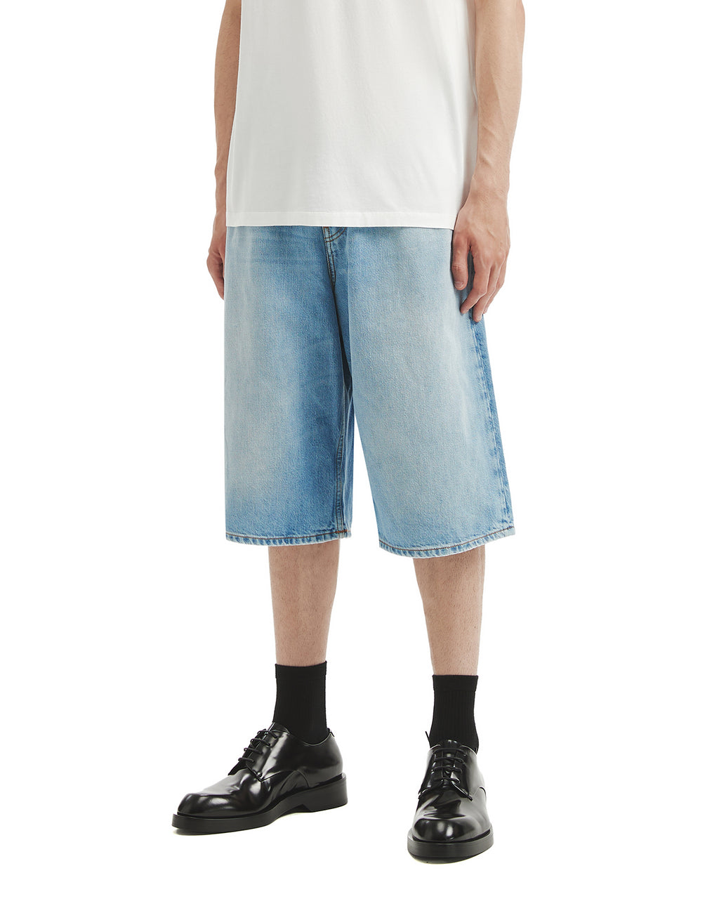 Loose fit denim shorts