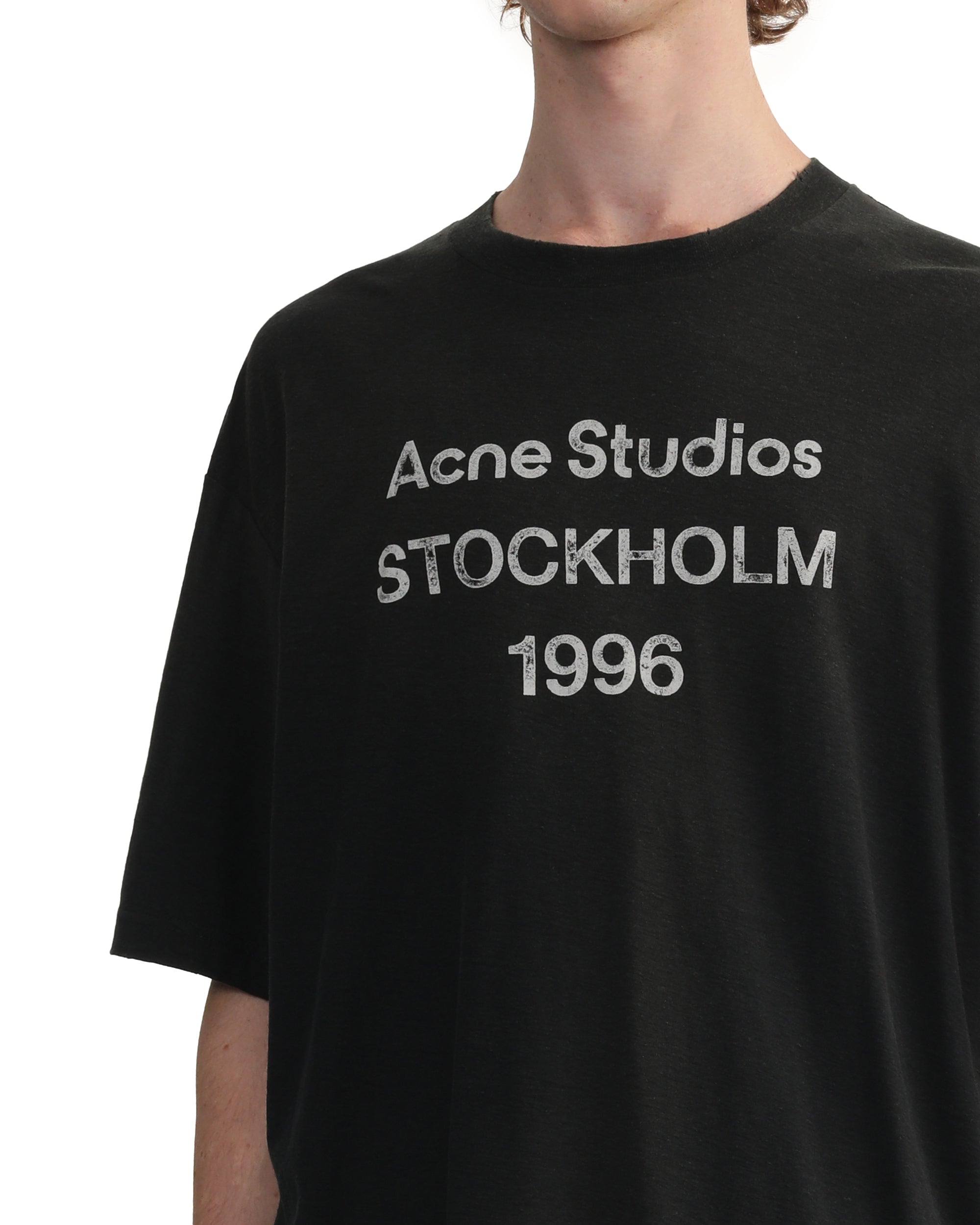 Logo tee