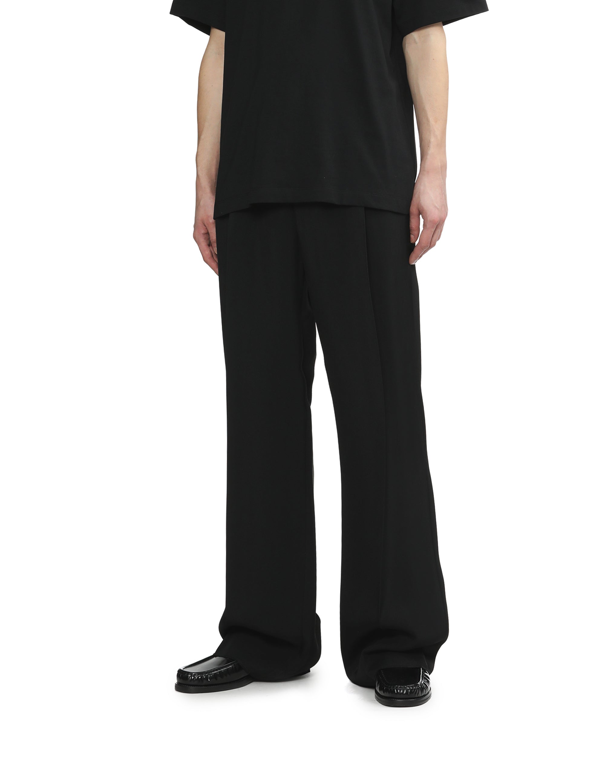 Pleated pants