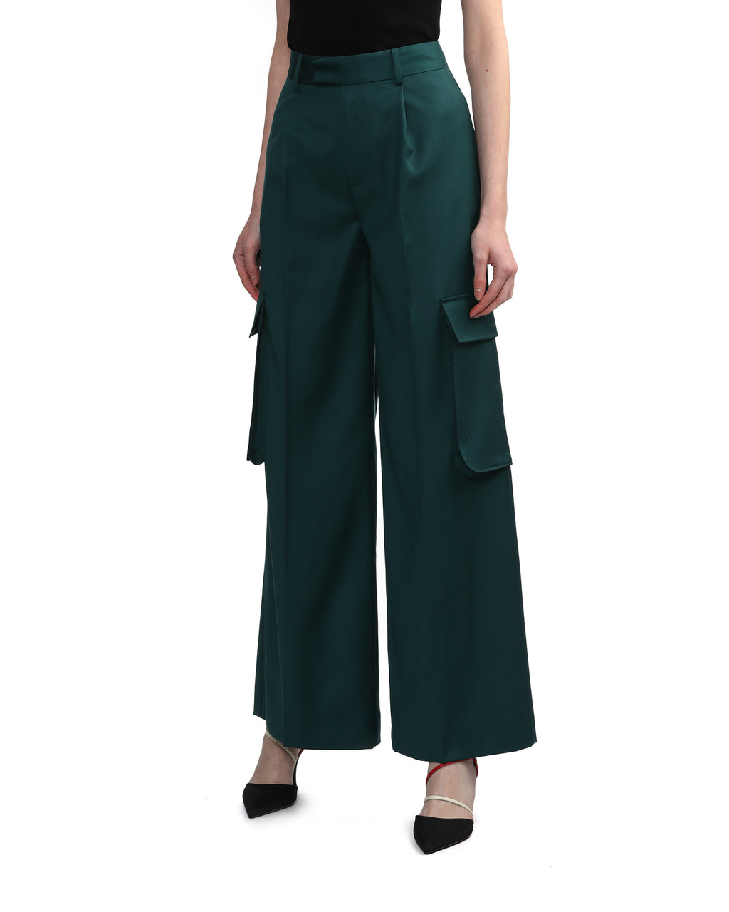 Wide pleated cargo pants