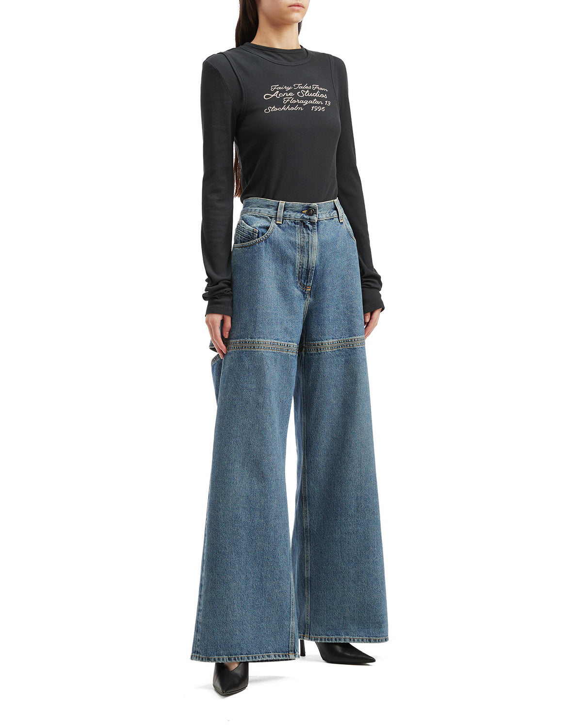 Wide-leg jeans