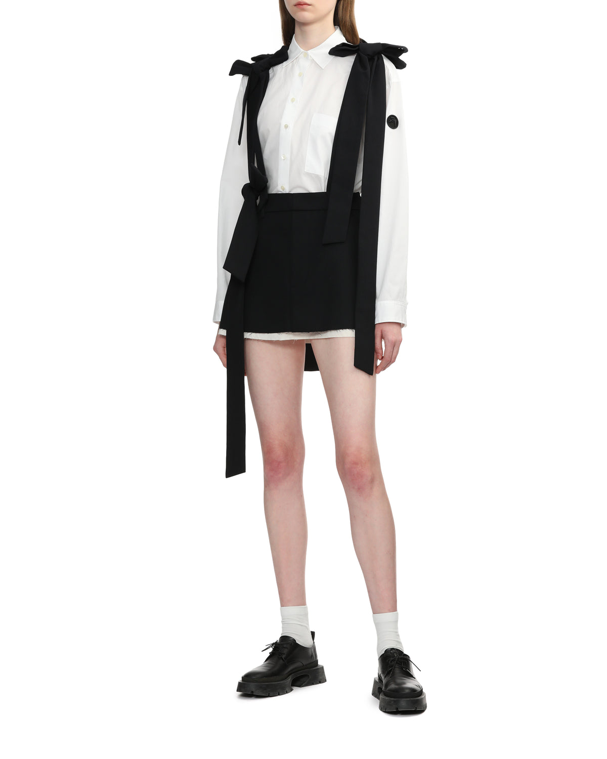 Ribbon shoulder strap mini skirt