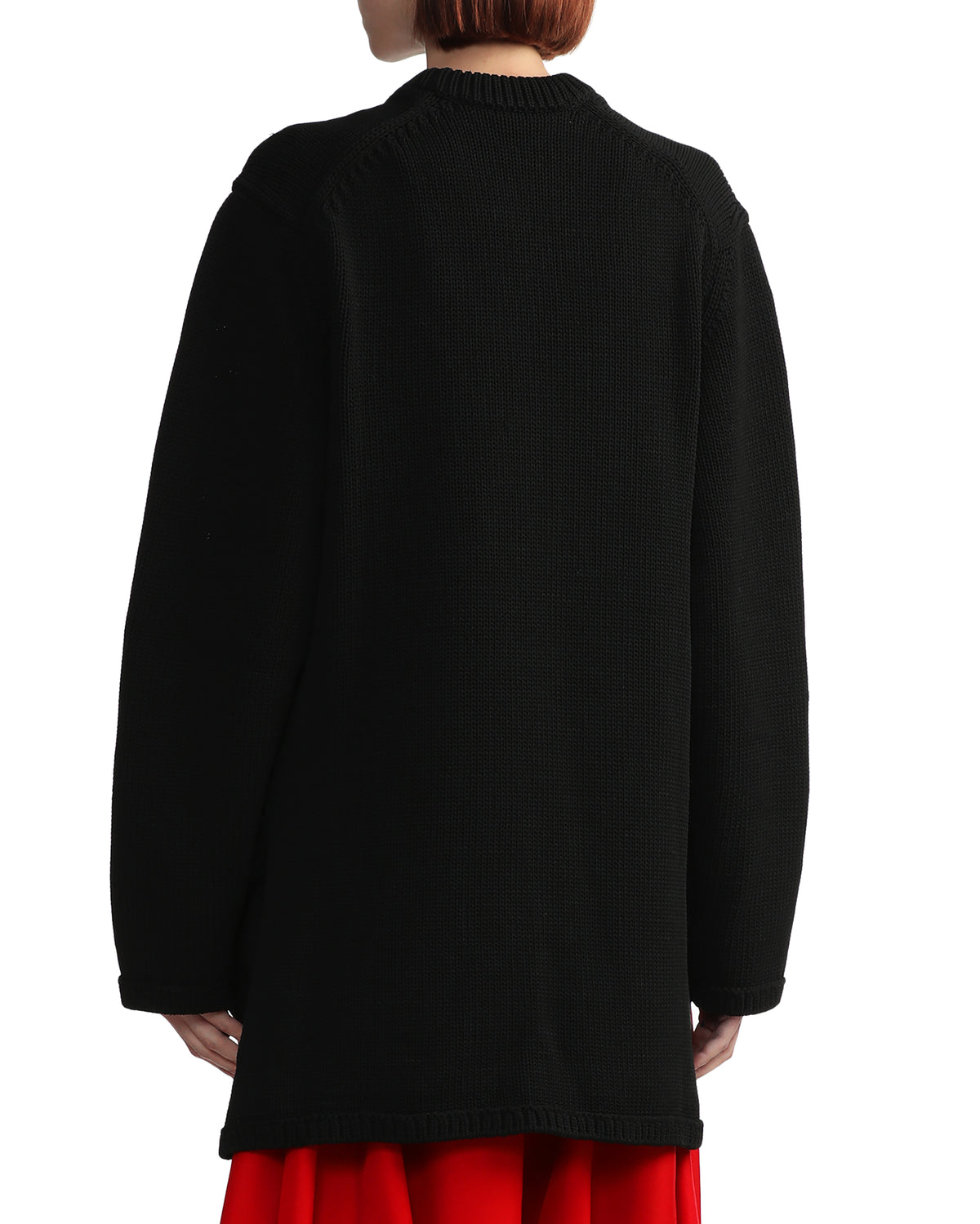 Round neck knit sweater