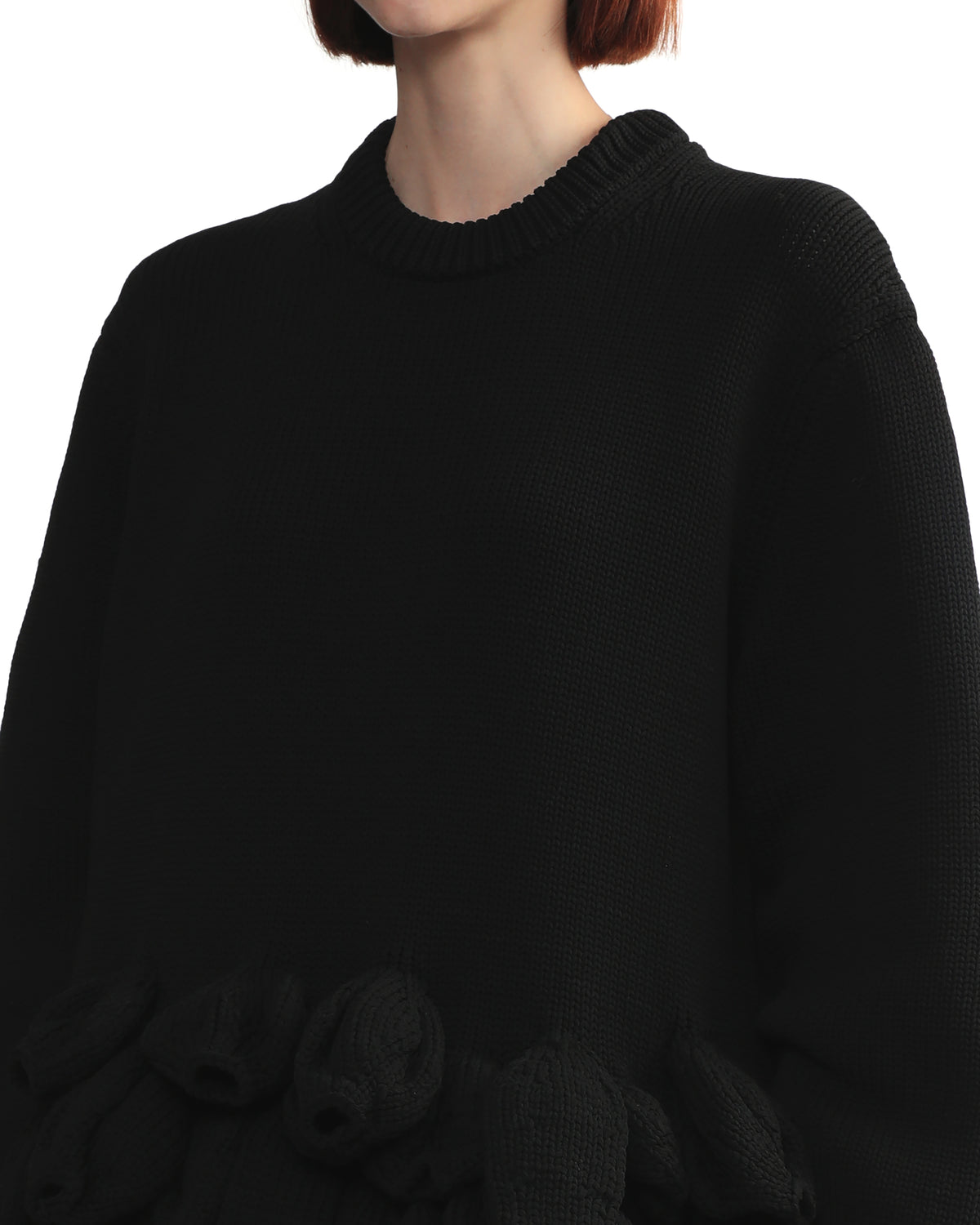 Round neck knit sweater
