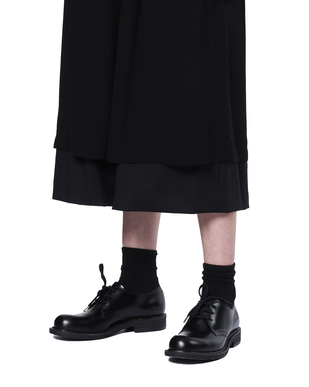 Wide-leg pants
