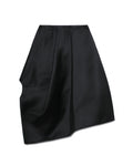 Asymmetric skirt