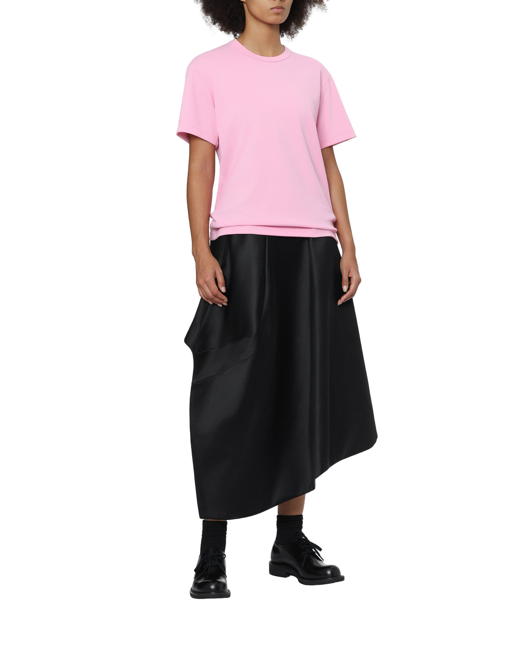 Asymmetric skirt