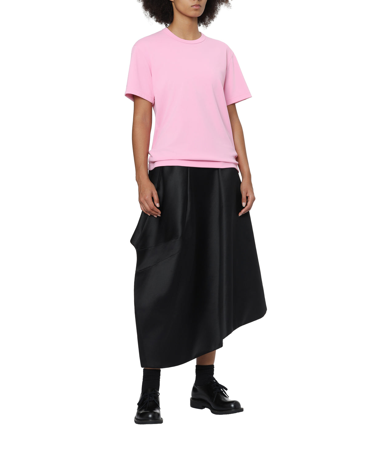 Asymmetric skirt