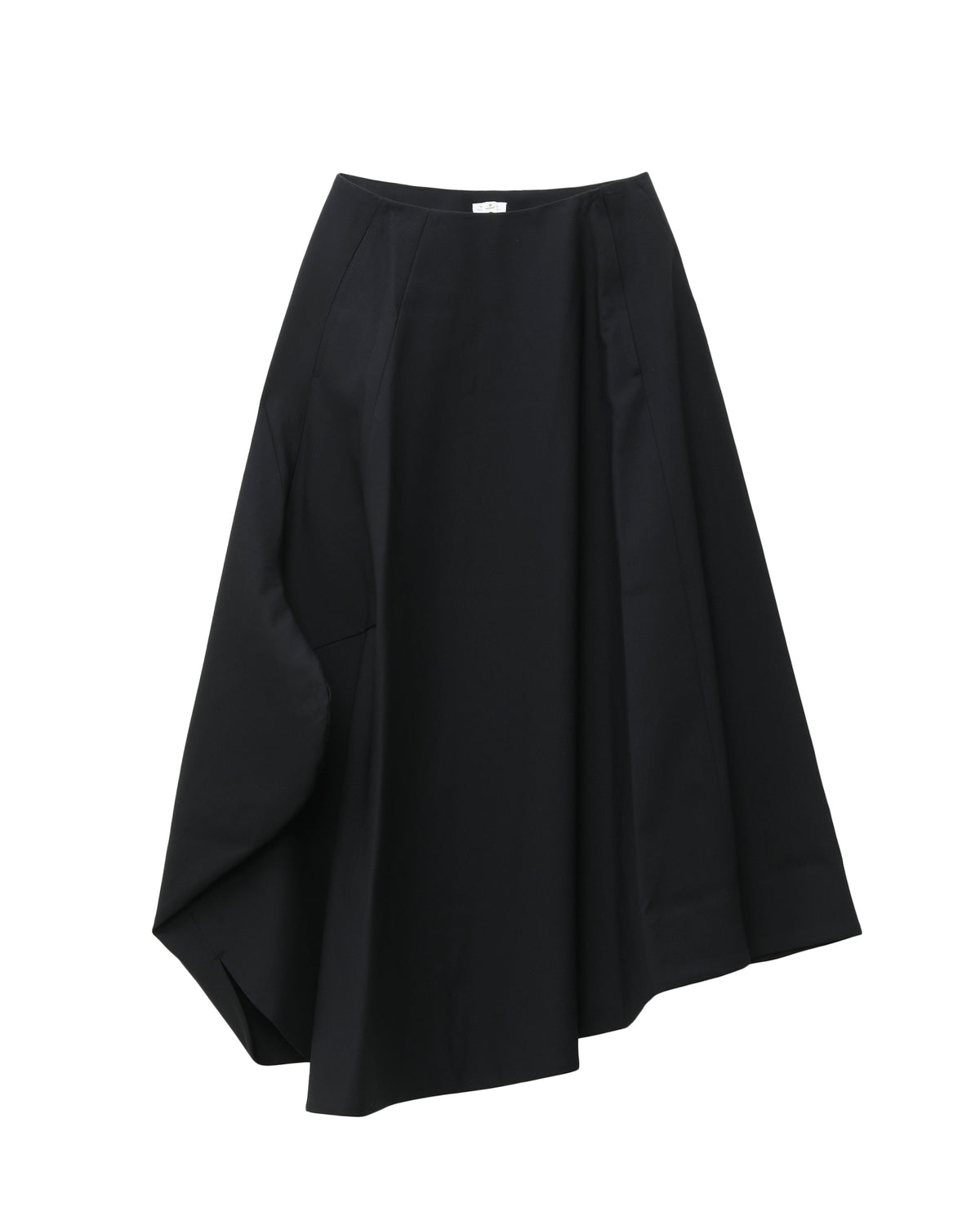 Asymmetric skirt