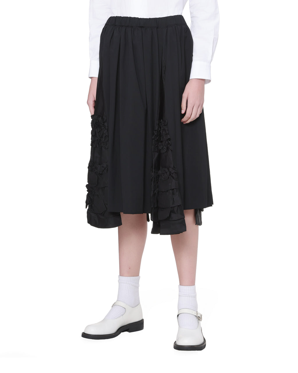 Ruffle trim skirt