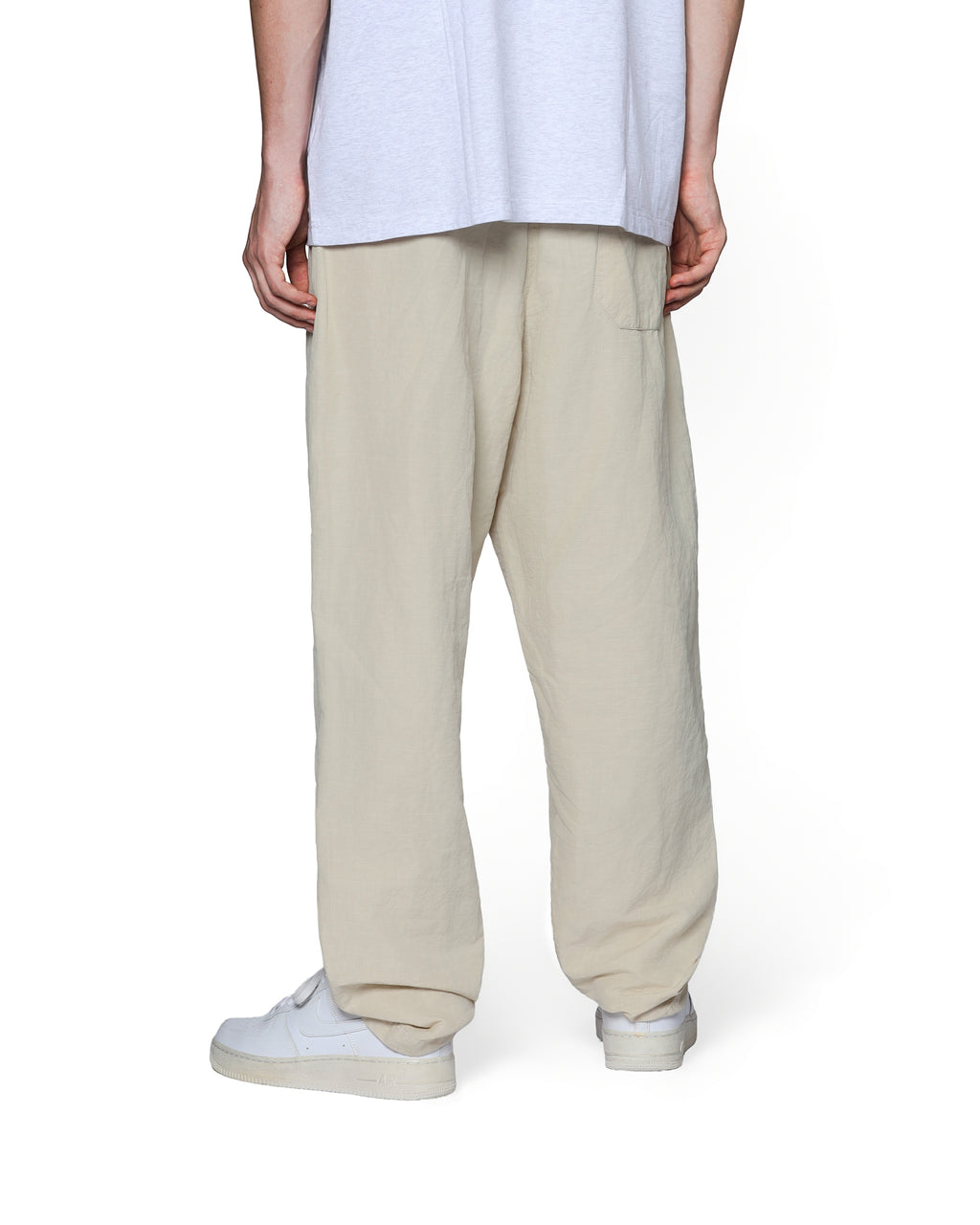 Wide-leg pants