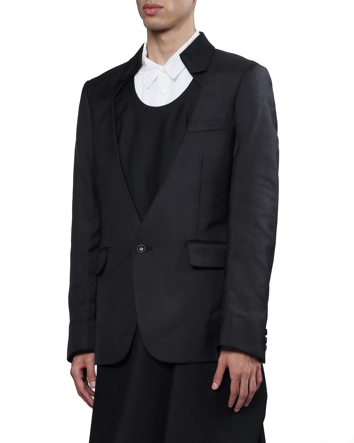 Single-button blazer
