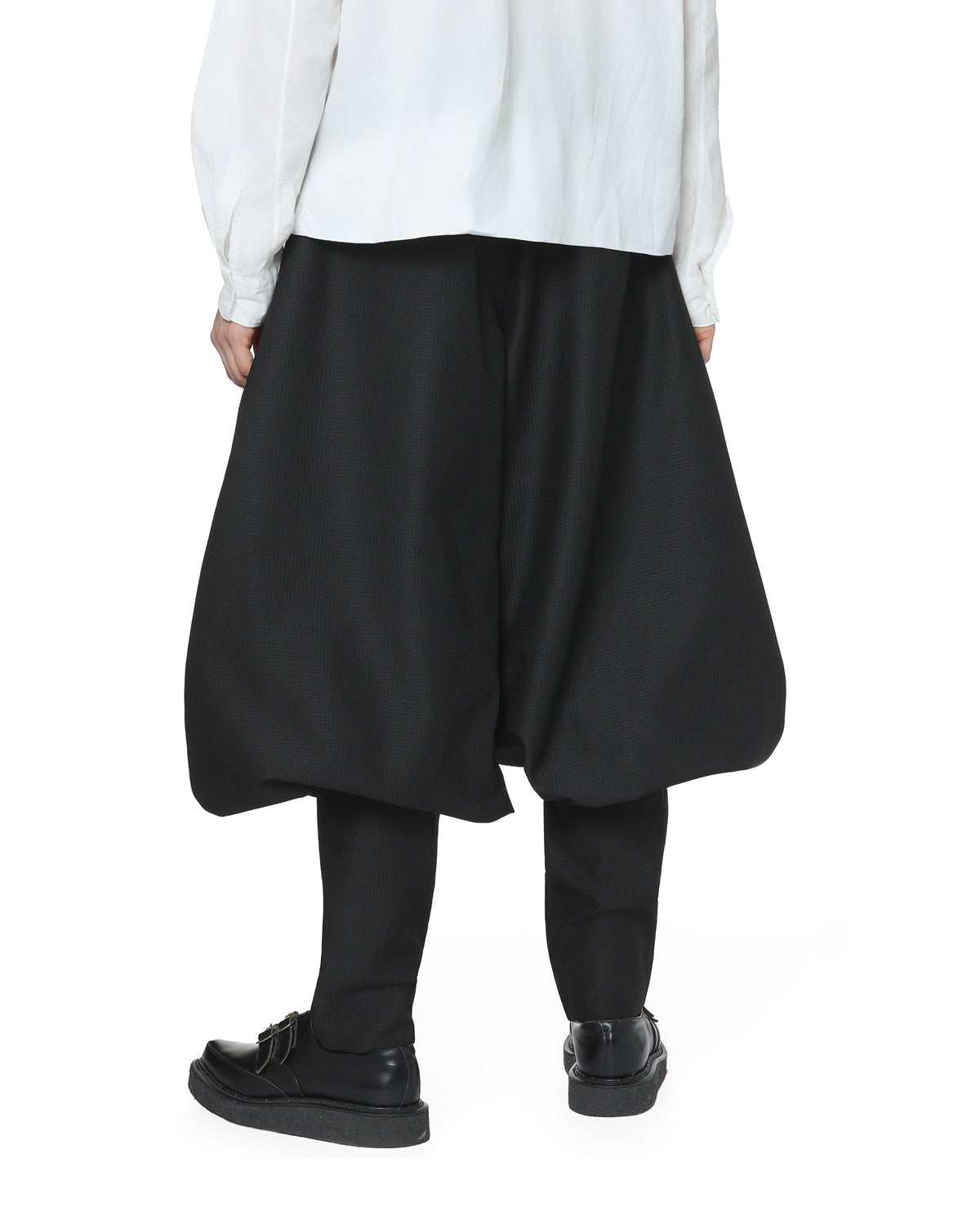 Drop-crotch pants
