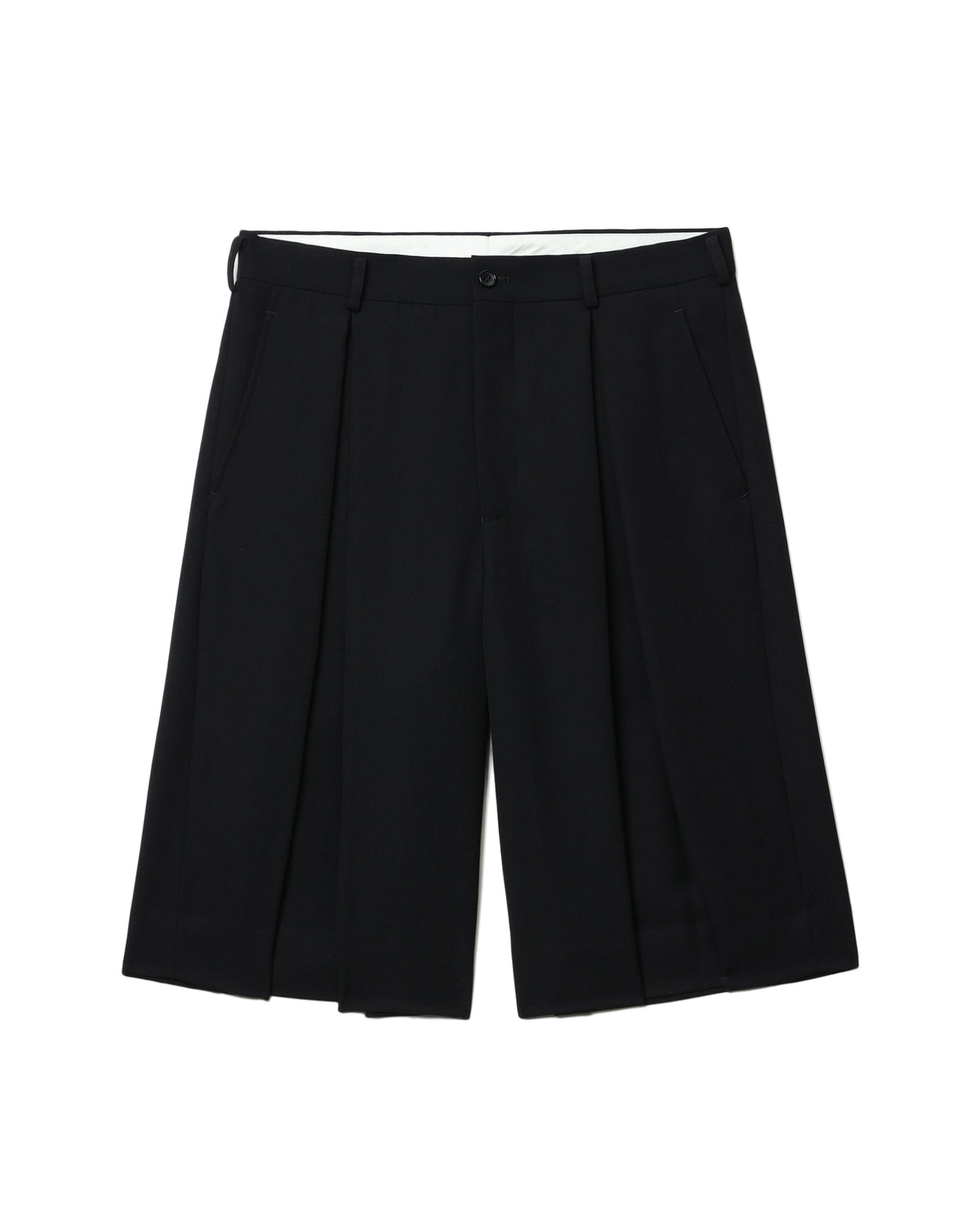 Pleated shorts