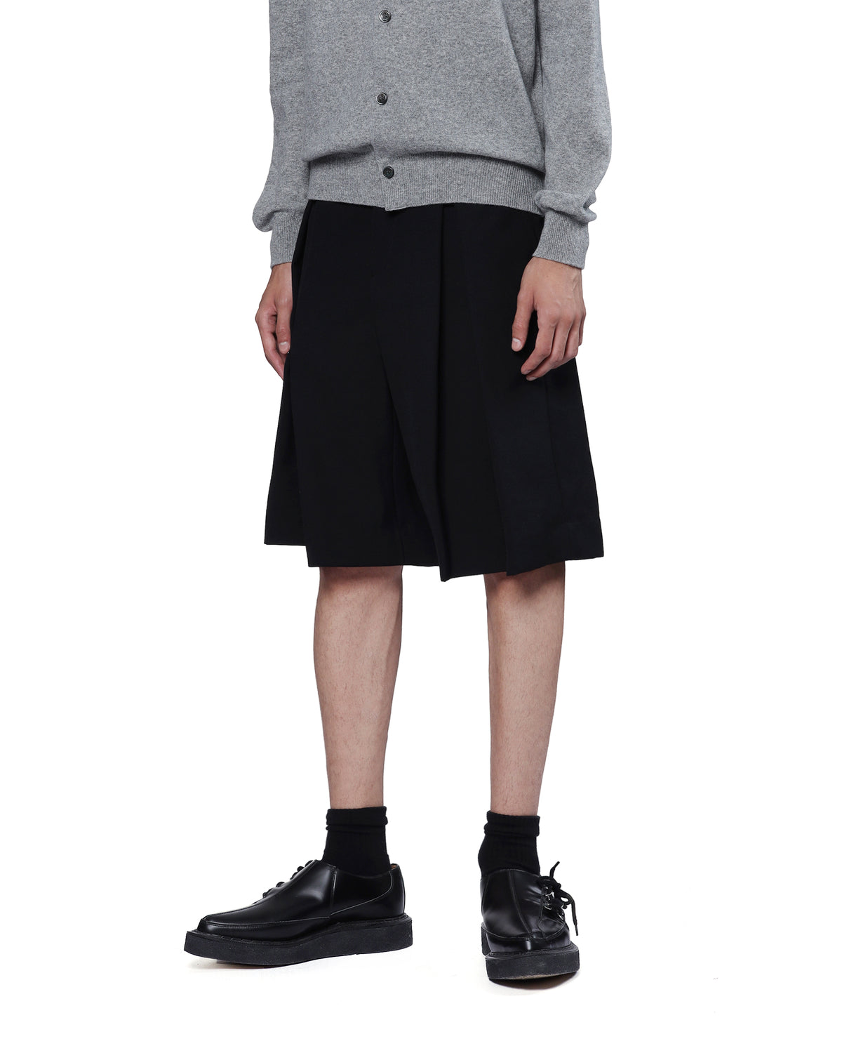Pleated shorts