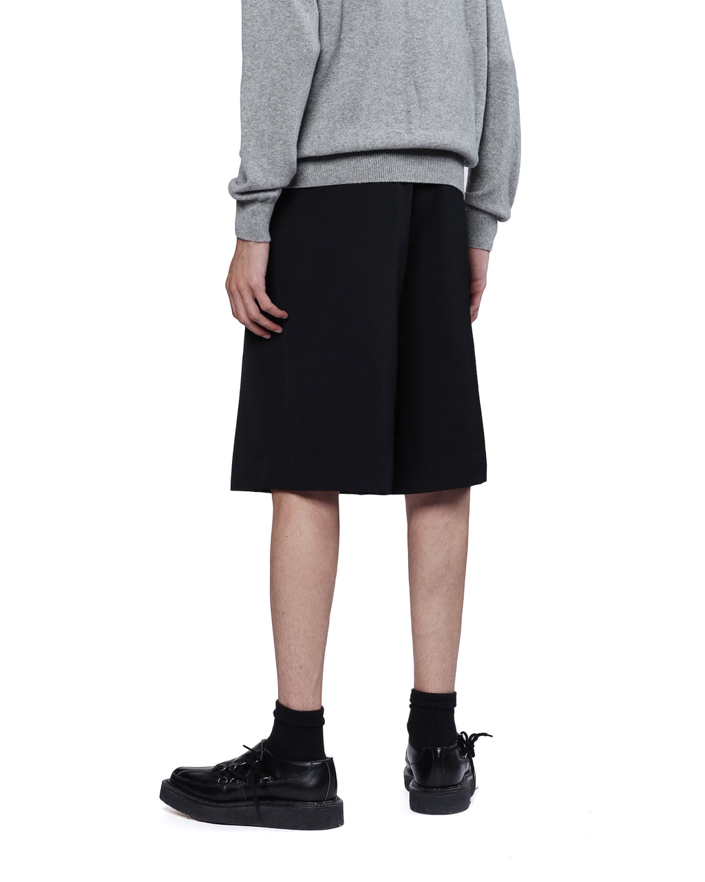 Pleated shorts