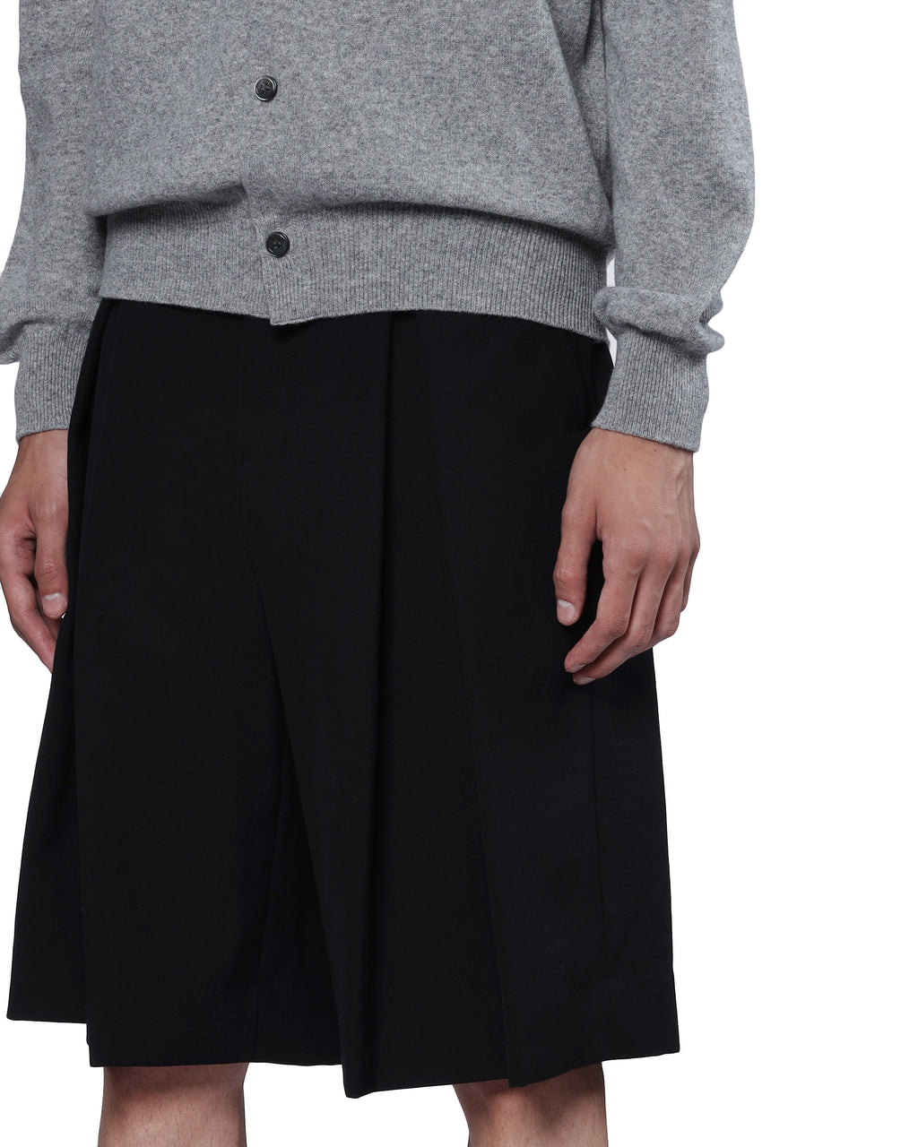 Pleated shorts