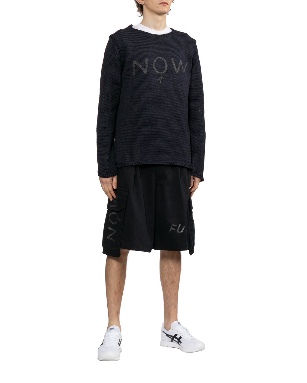 Slogan sweater