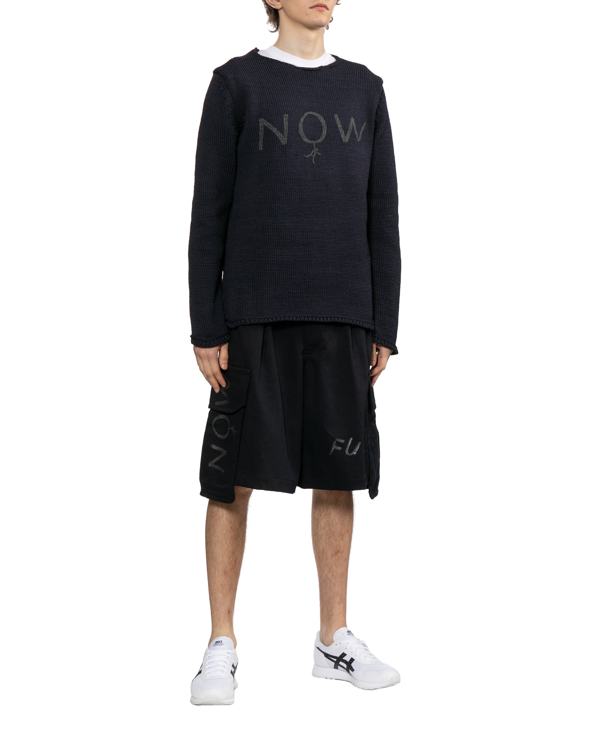 Slogan sweater