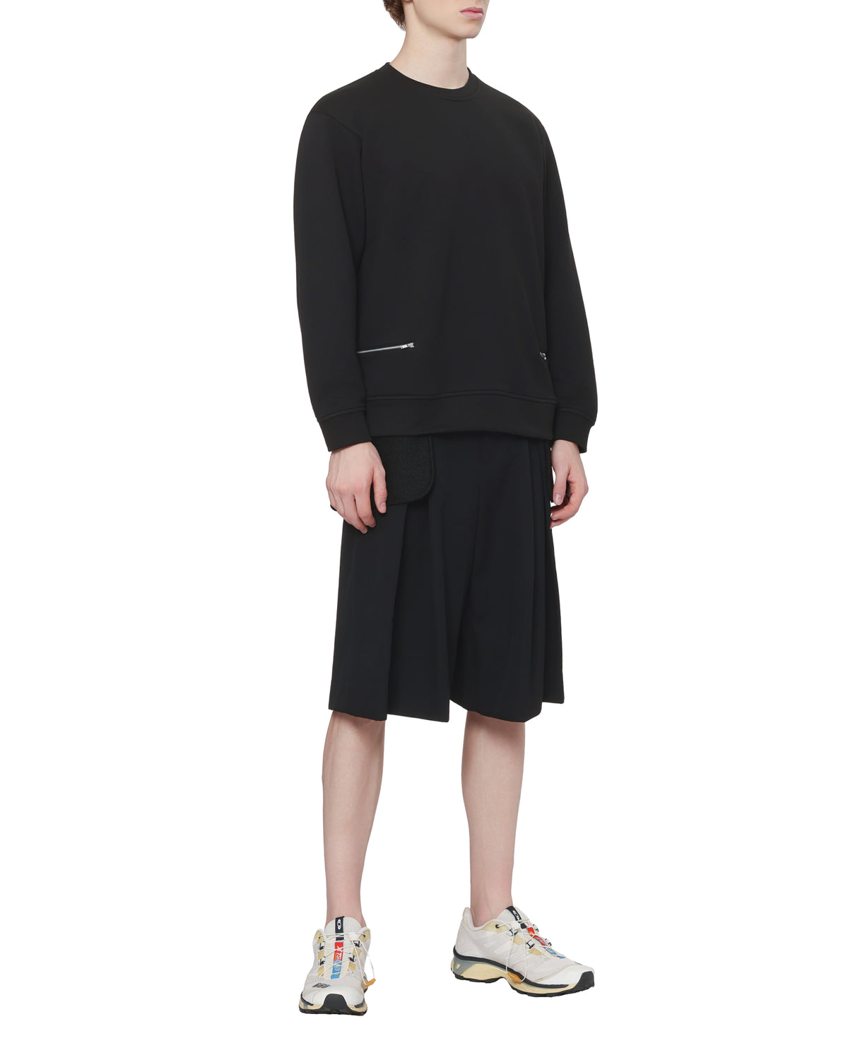 Zip pocket sweatshirt