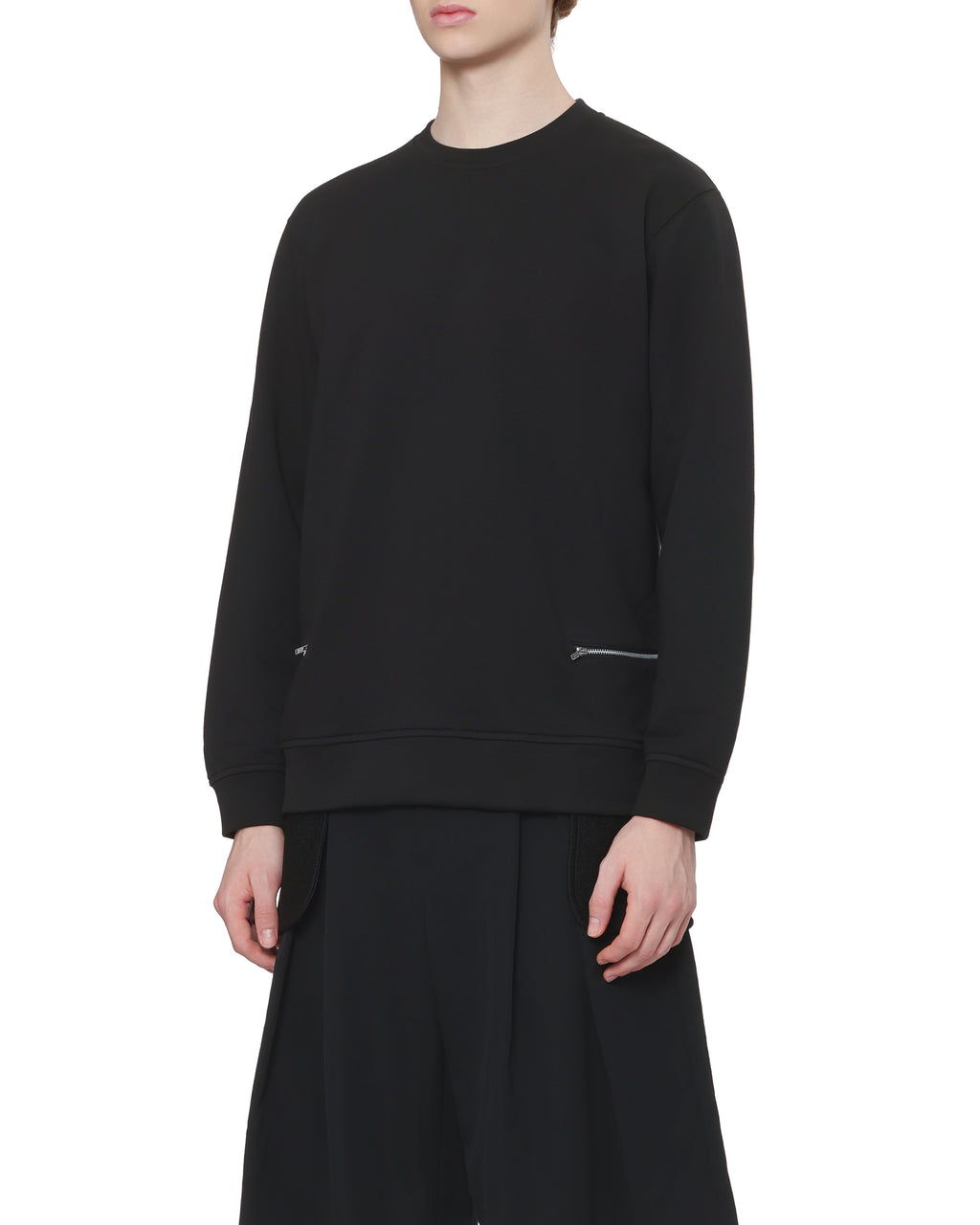 Zip pocket sweatshirt