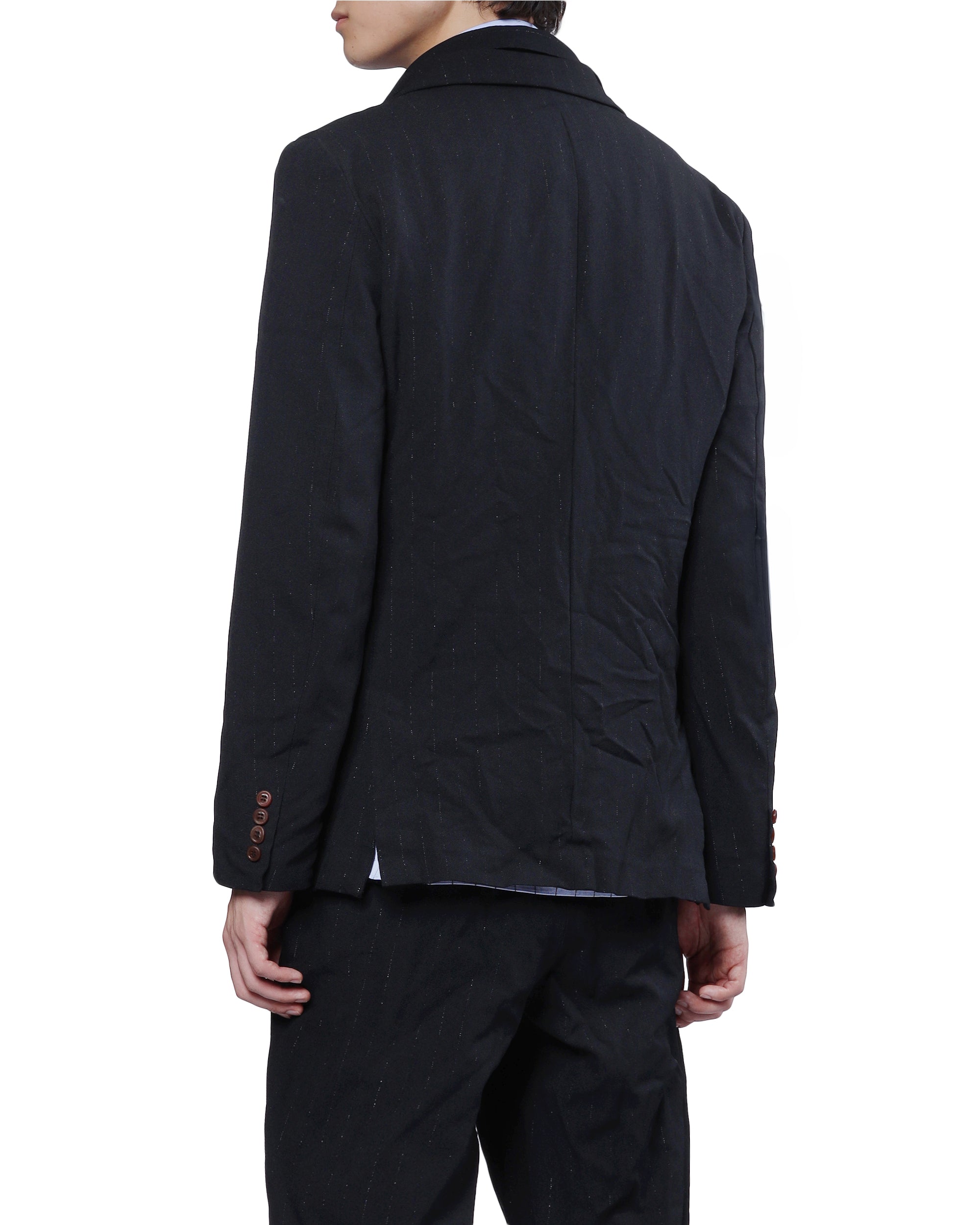 Buttoned blazer