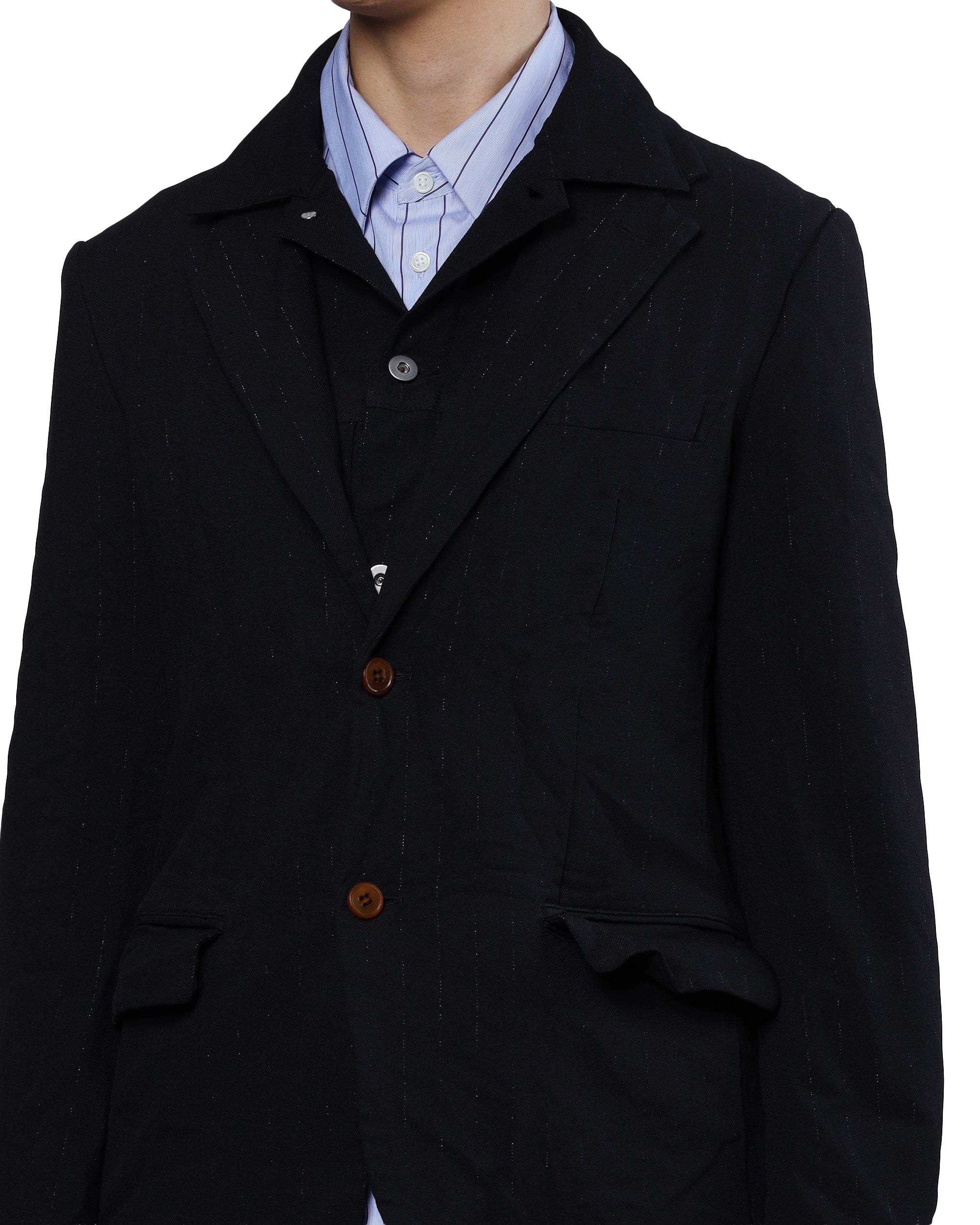 Buttoned blazer