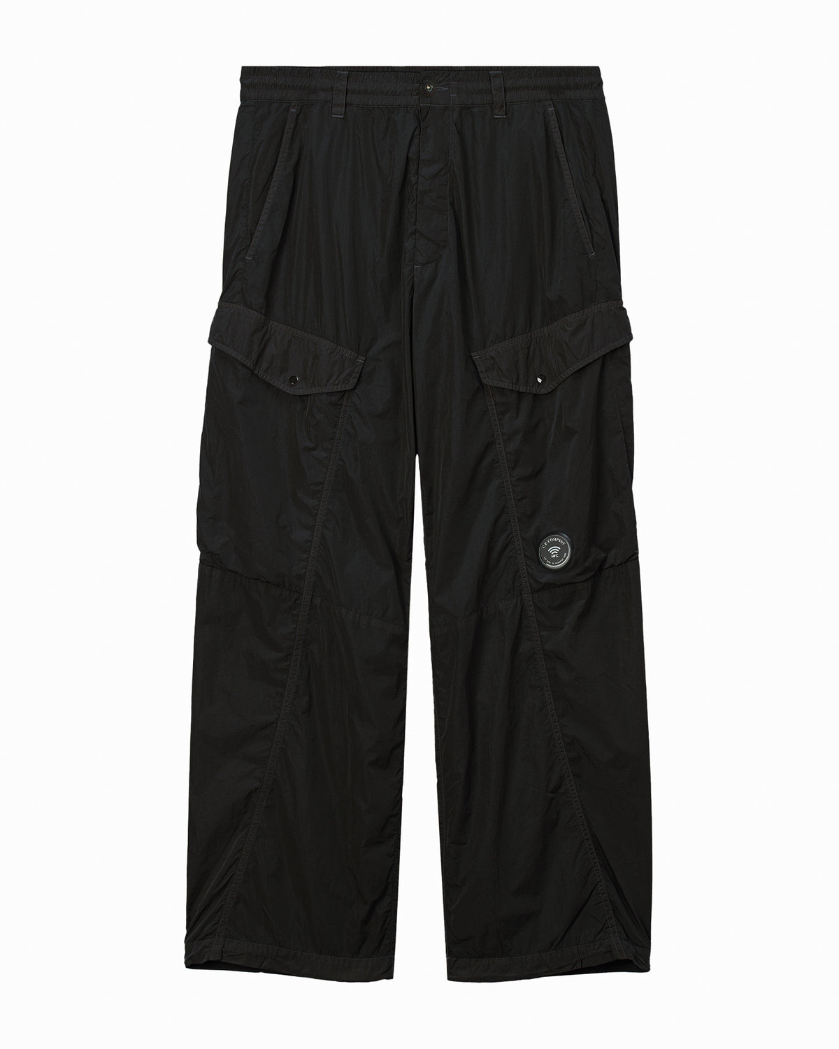 Wide-leg cargo pants