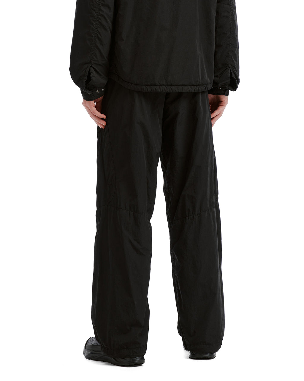 Wide-leg cargo pants