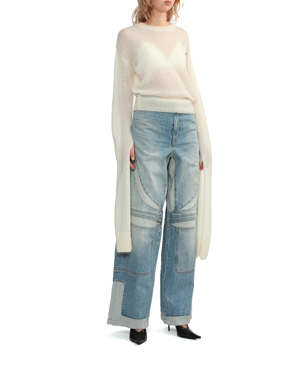 Extra long sleeves knit sweater