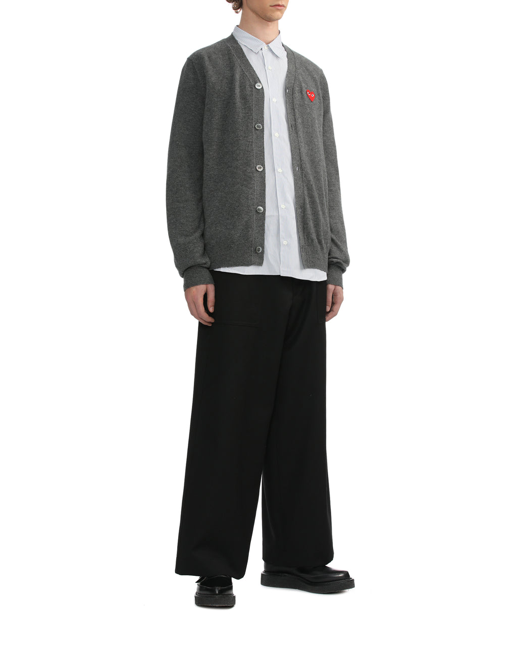 Heart emblem V-neck cardigan