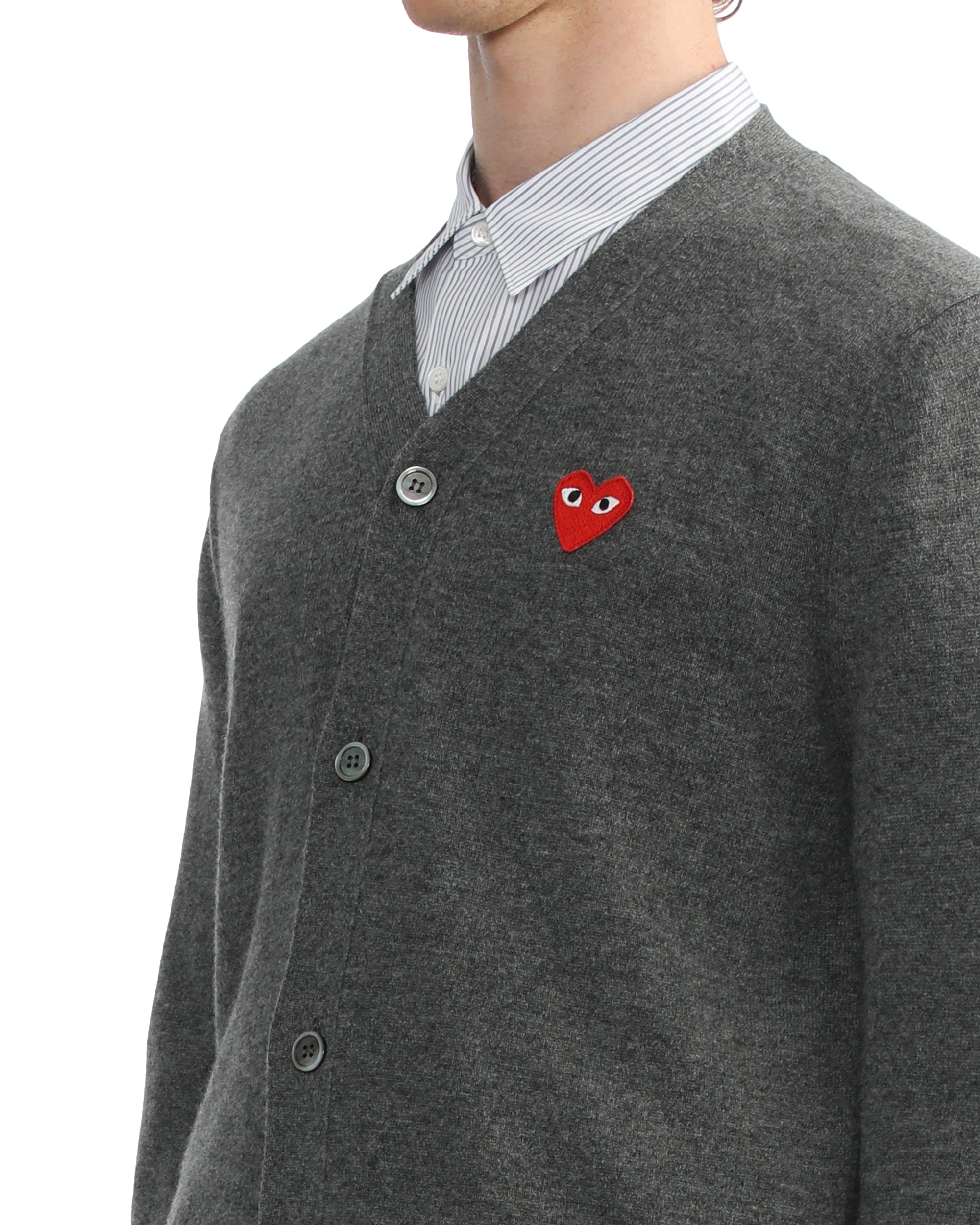 Heart emblem V-neck cardigan