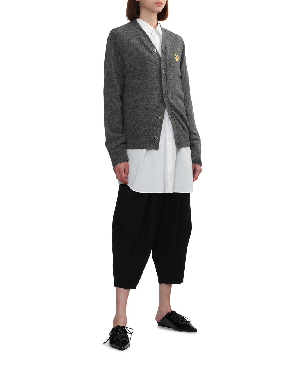 Heart emblem V-neck cardigan