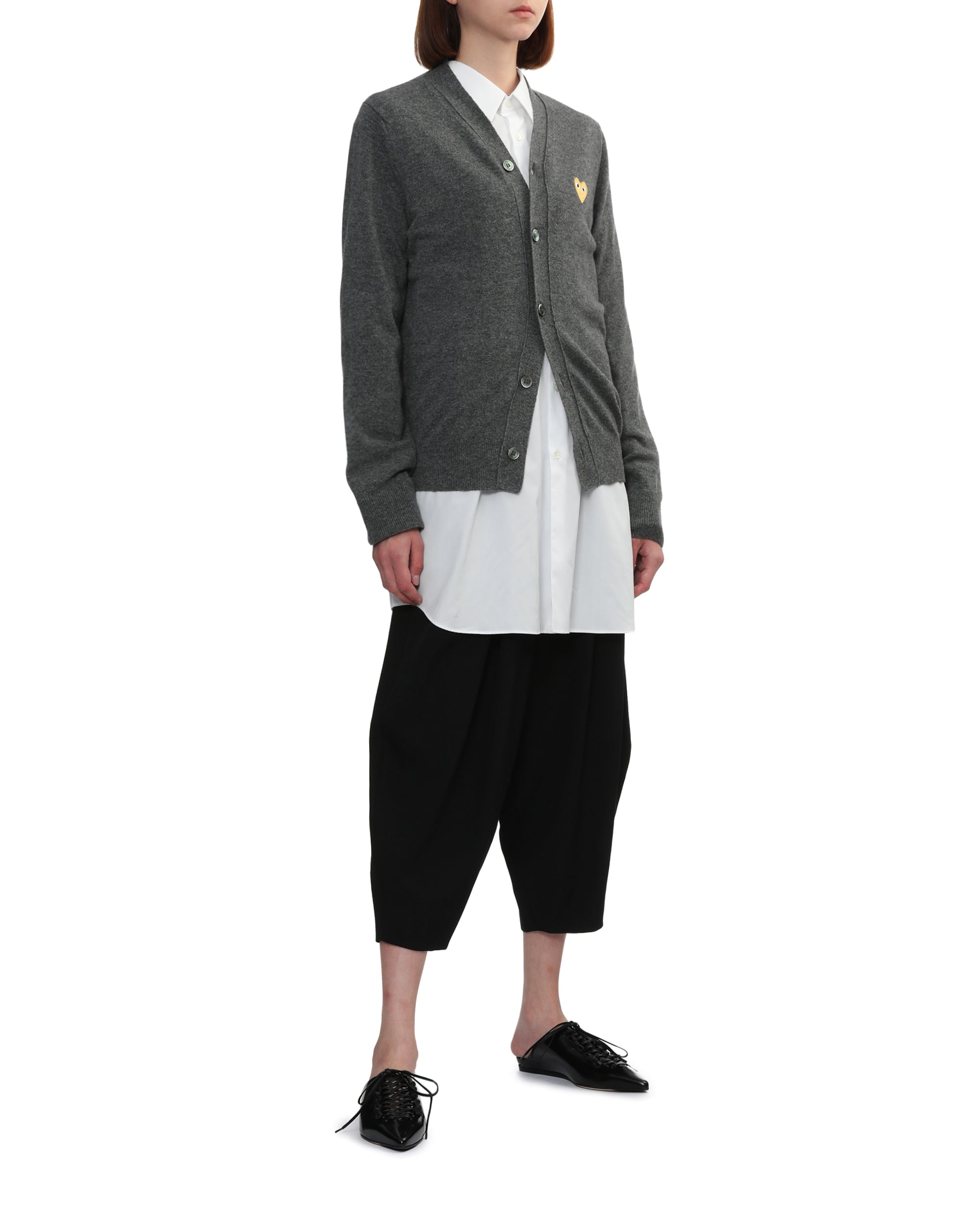 Heart emblem V-neck cardigan
