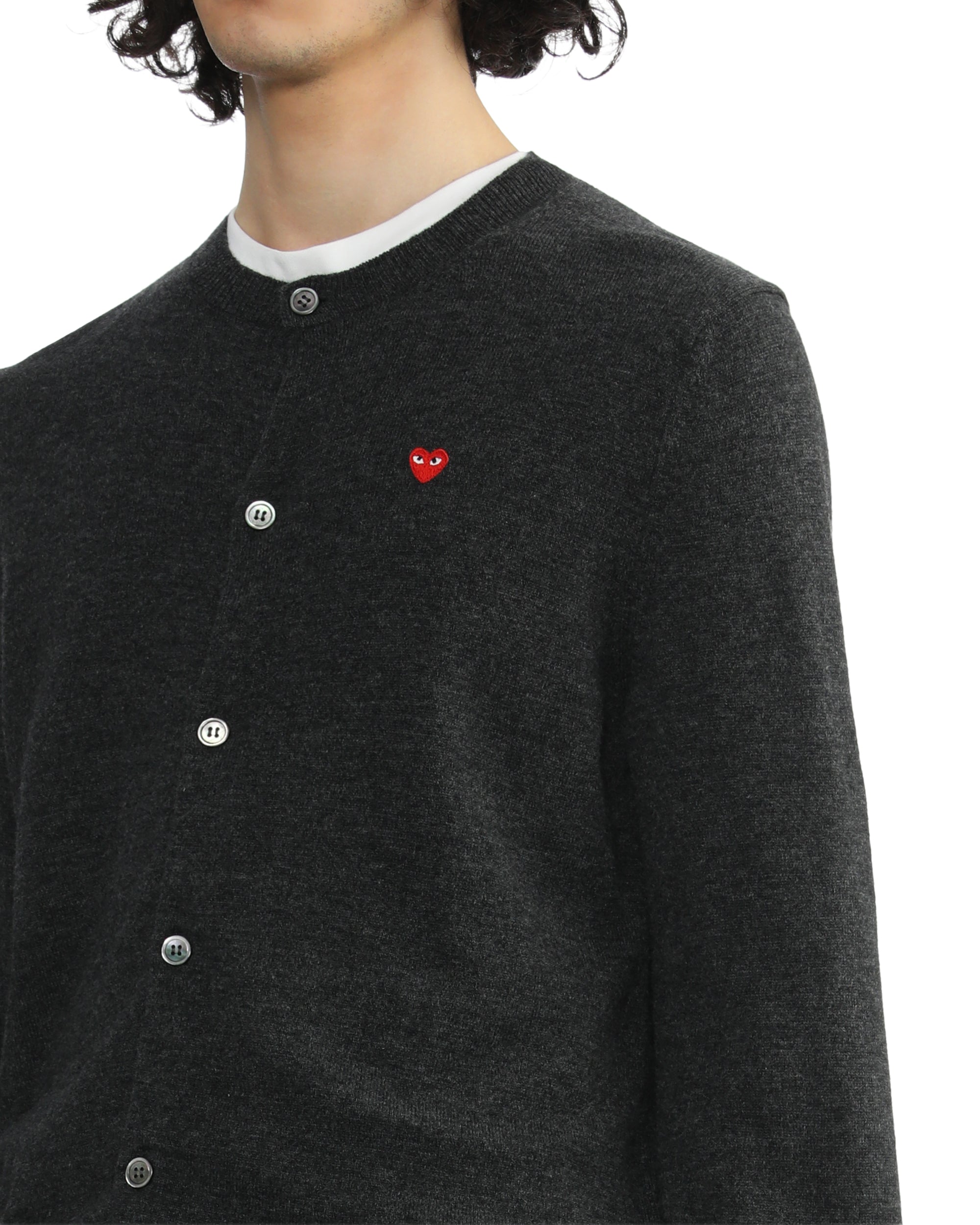 Mini heart emblem cardigan