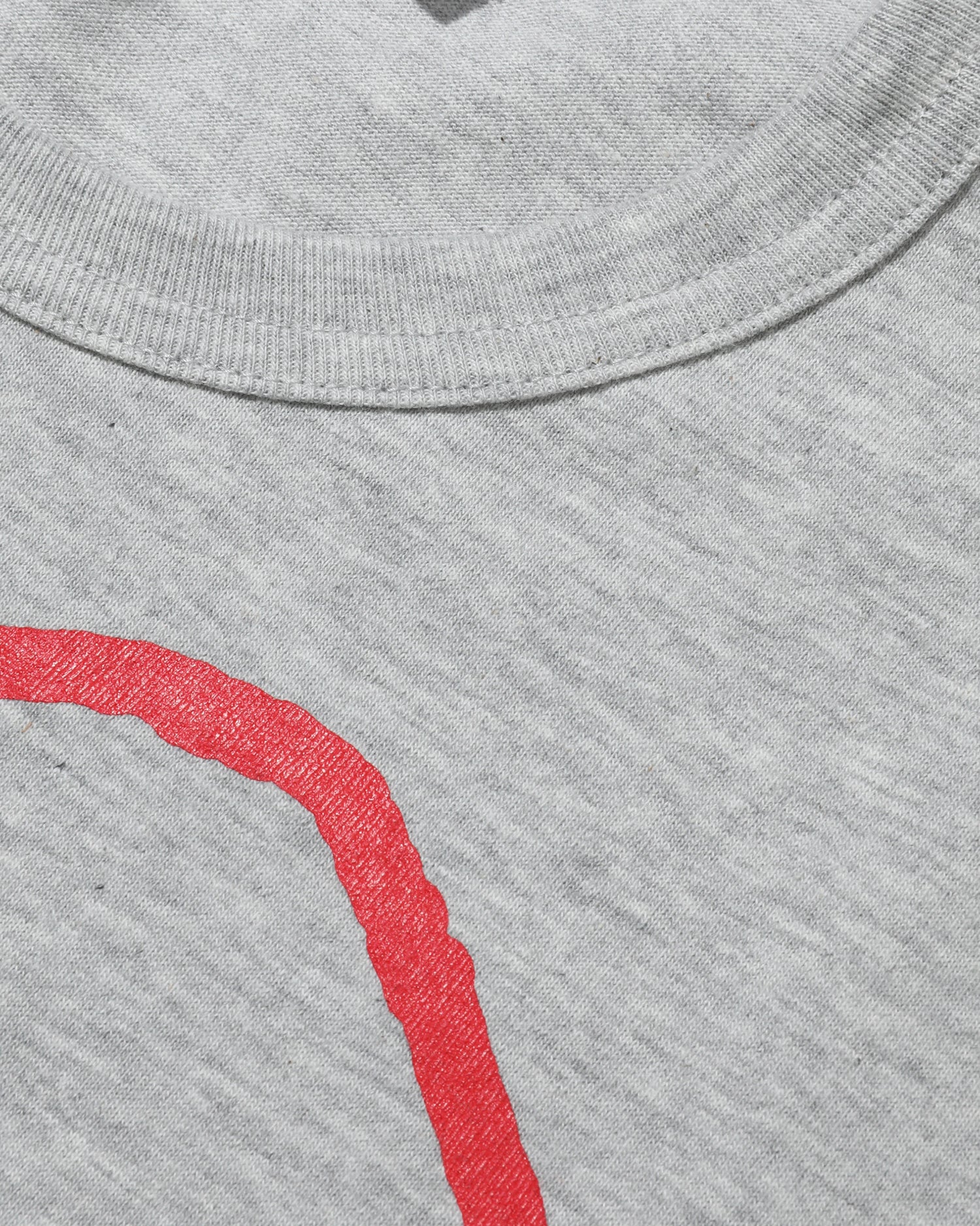 Outline heart logo tee