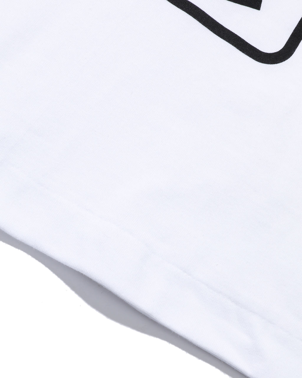 Graphic logo tee