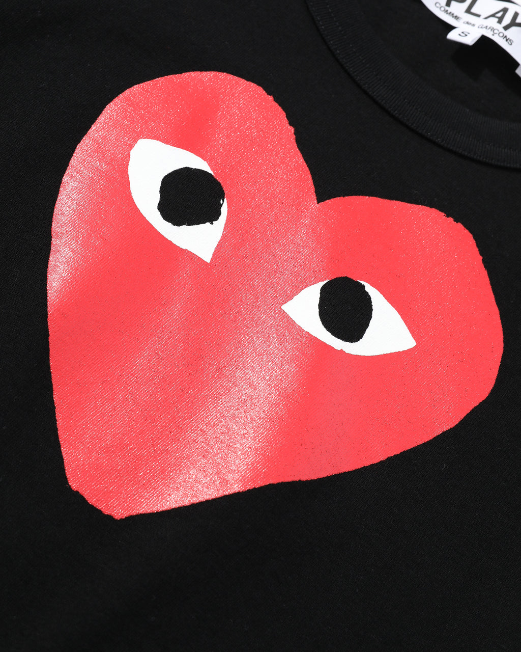 Graphic heart print tee