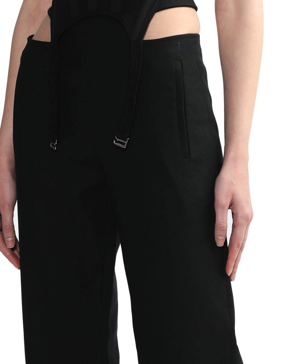 Y-front buckle trousers