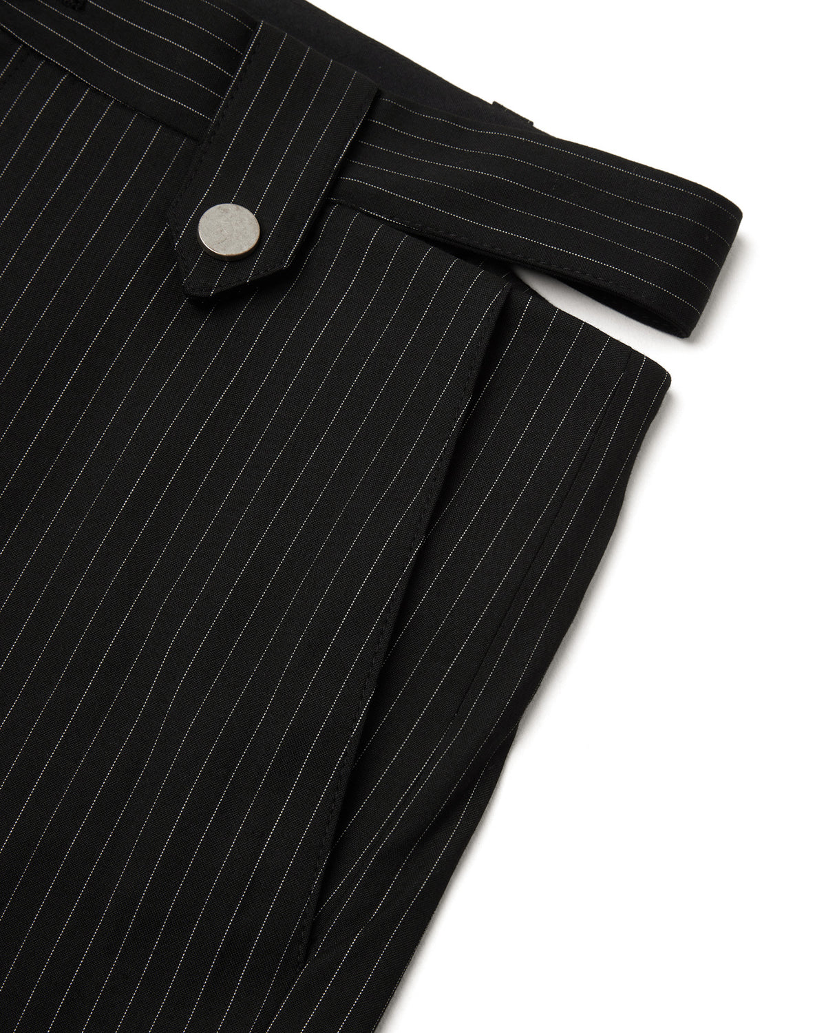 Cut-out waist tailored pants