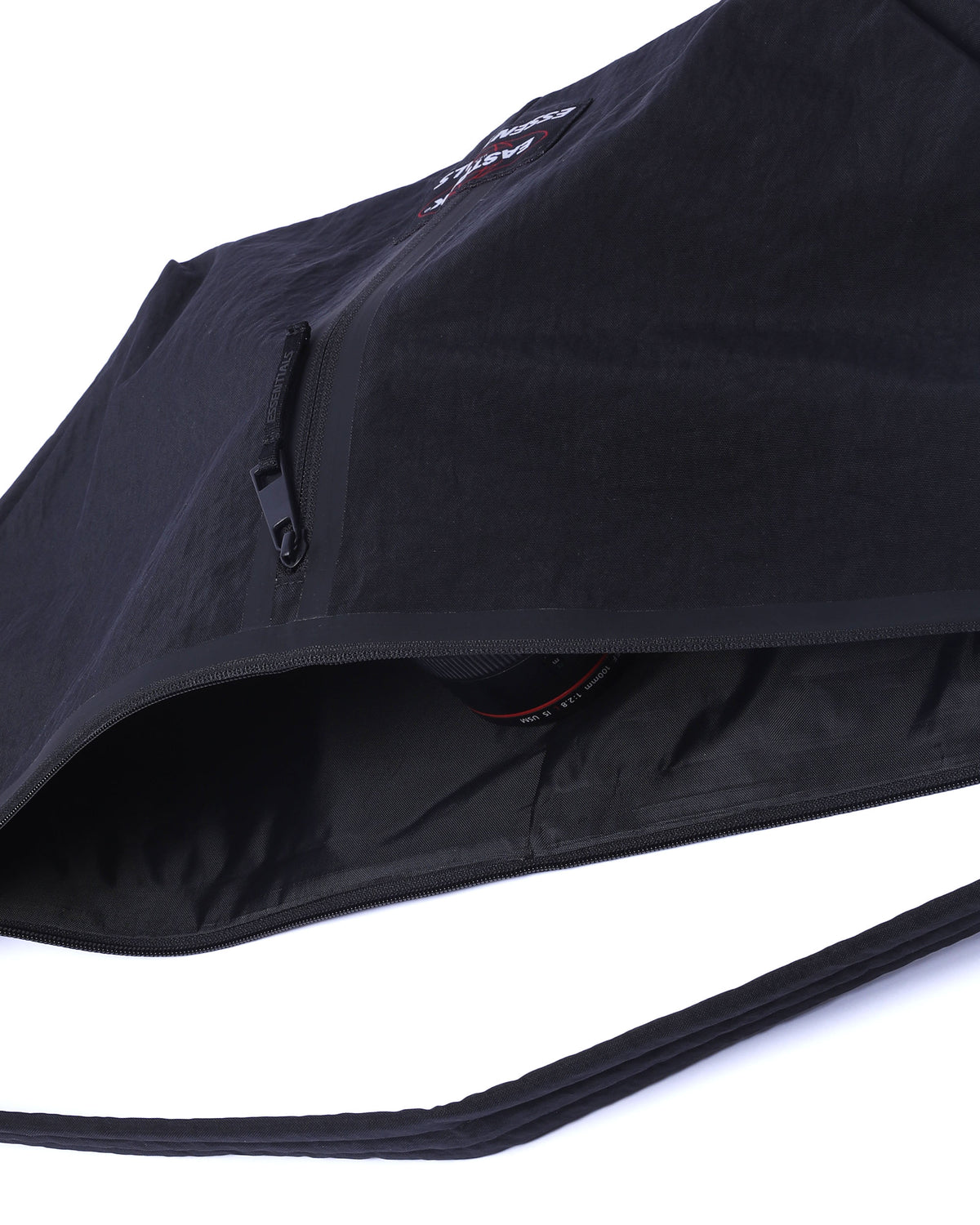 X Eastpak shell bag