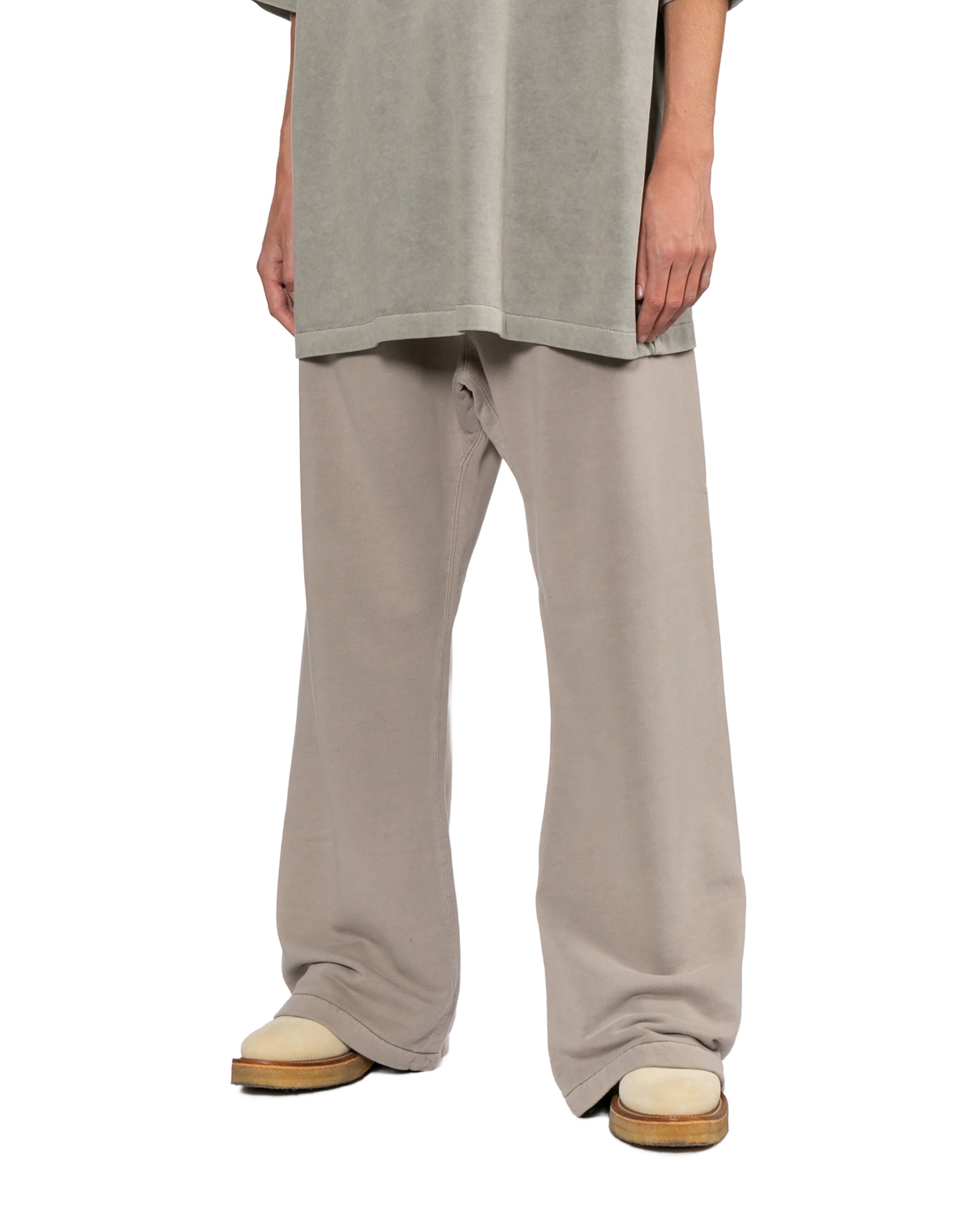 Wide-leg pants